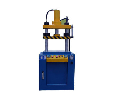 東莞力恒機械 專業銷售高品質四柱打包液壓機